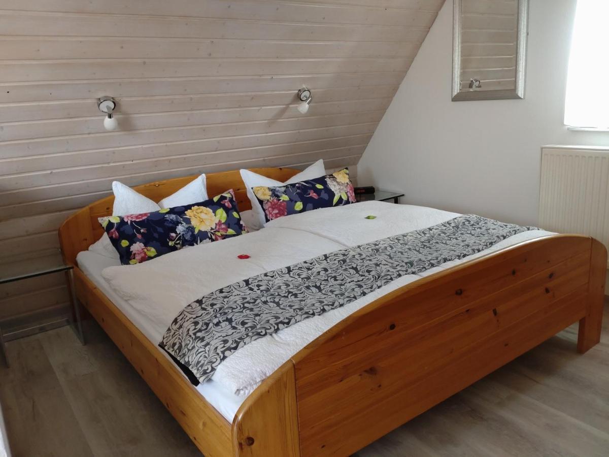 Appartement Michaela Bucher Mit Ladesaeule FDH Exteriör bild